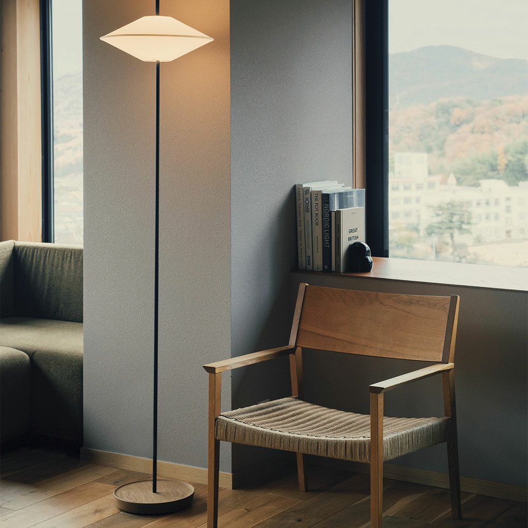 sol Stand［ソルスタンド］｜フロアスタンドライト・照明｜Narrative