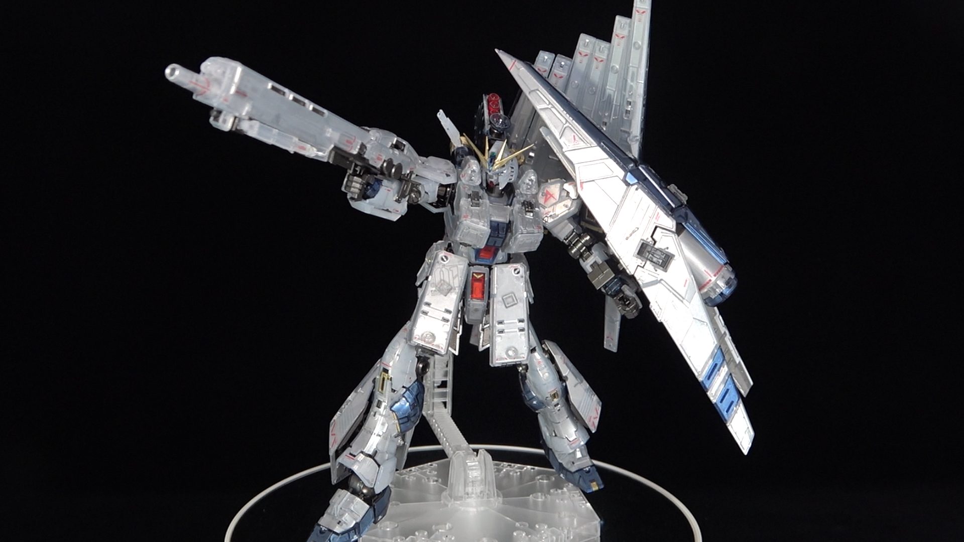 RG νガンダム(クリアカラー)HWS｜セリカ3さんのガンプラ作品｜GUNSTA