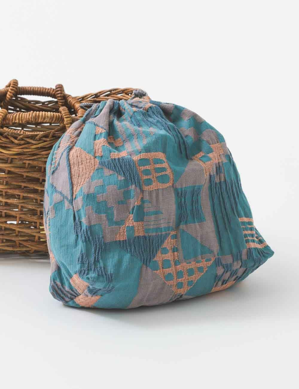 あけび蔓かごバッグ 妻胴張リング小（巾着付） | 石見銀山 群言堂