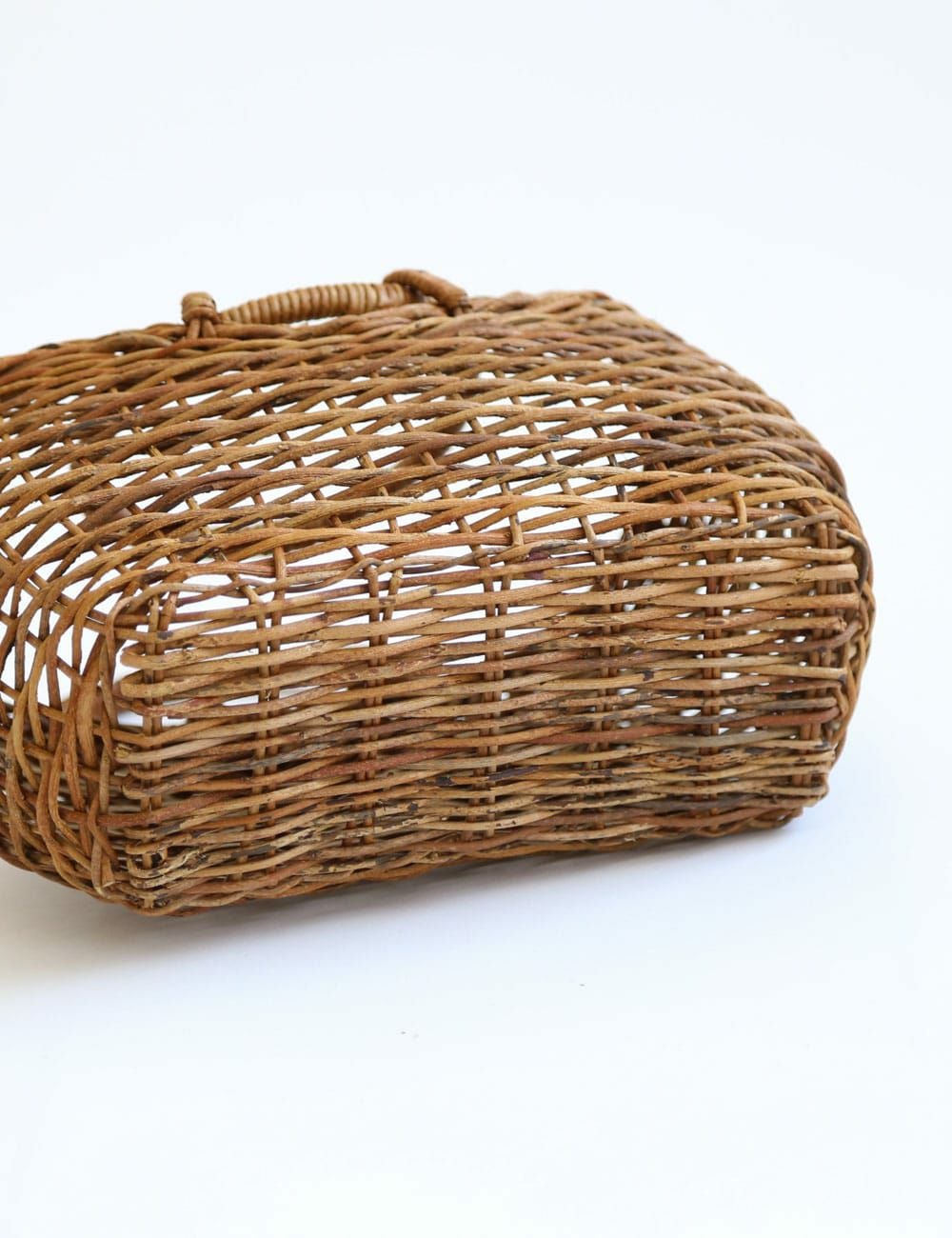 あけび蔓かごバッグ 妻胴張リング小（巾着付） | 石見銀山 群言堂