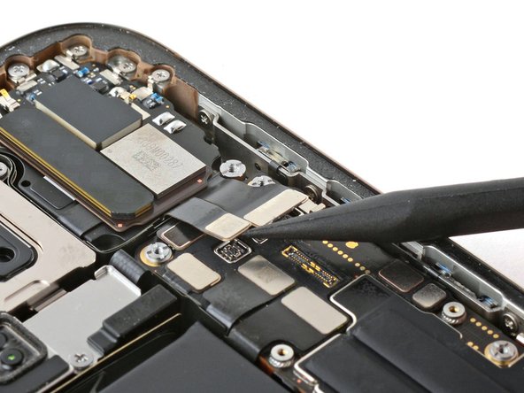 iPhone 16 Pro Max ロジックボードの交換 - iFixit 修理ガイド