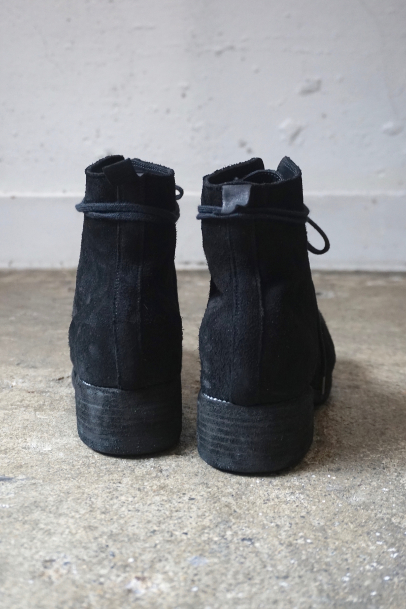 No PL11L. Laced Up Boots Horse Reverse. BLKT(Black). GUIDI