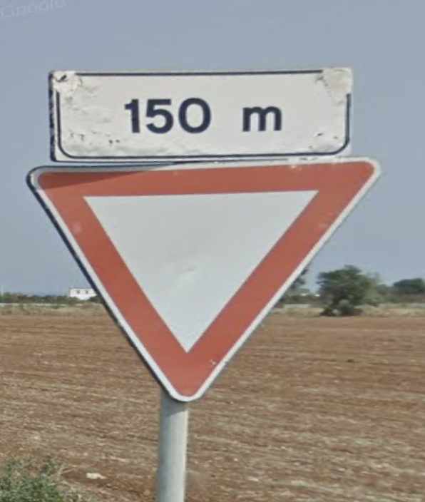 赤白三角標識 - geoguessr-nishio