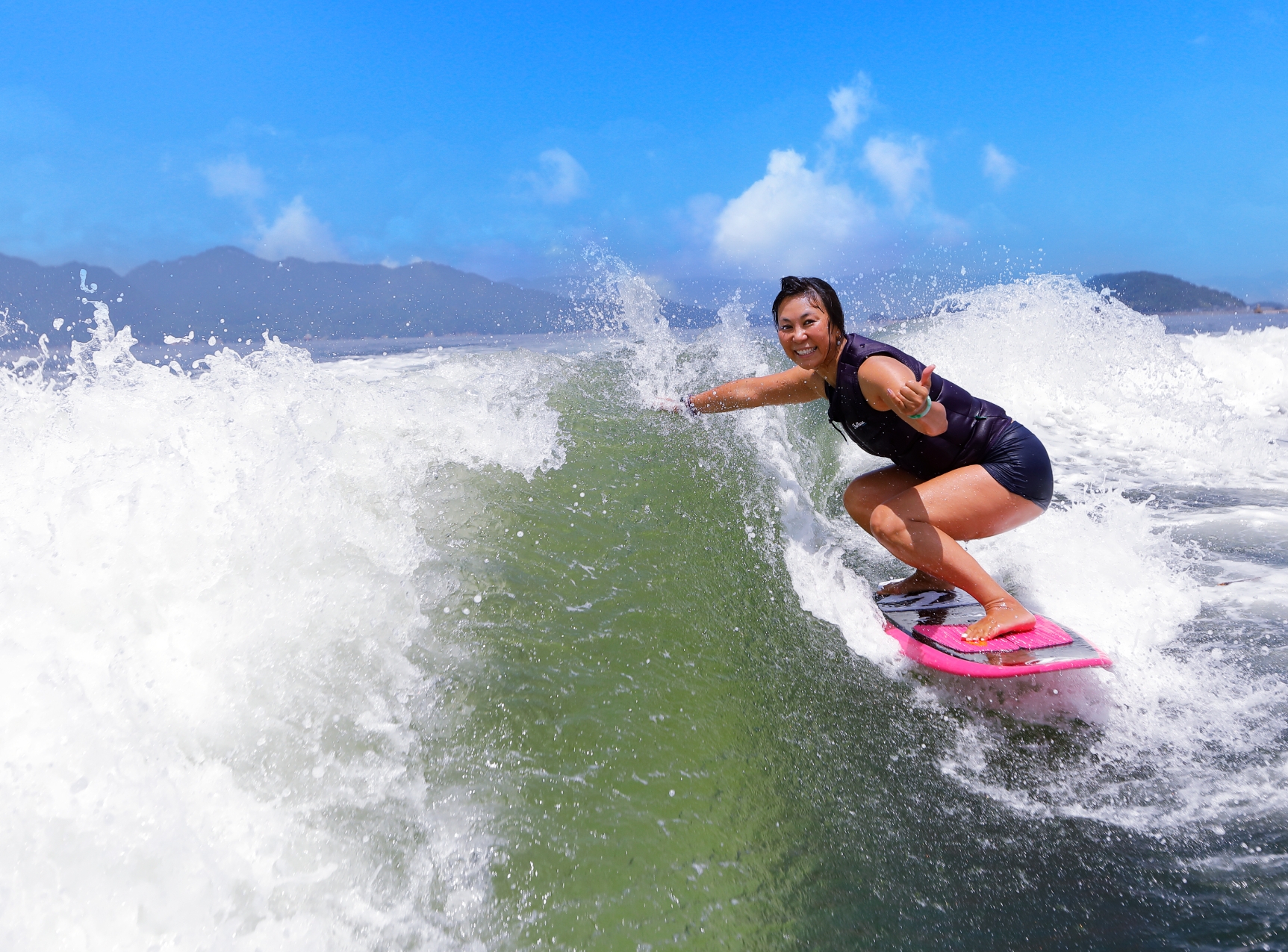 琵琶湖でのウェイクサーフィンならHanasaka Surf Clubへ