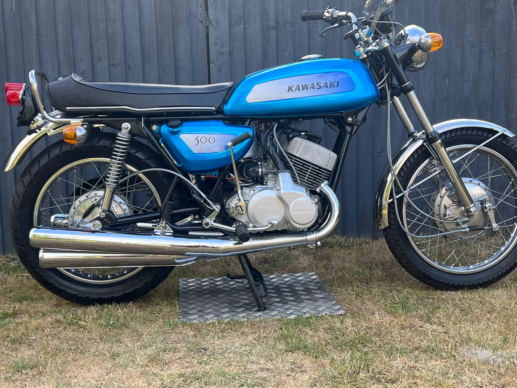 Lot 327 - 1971 Kawasaki H1A