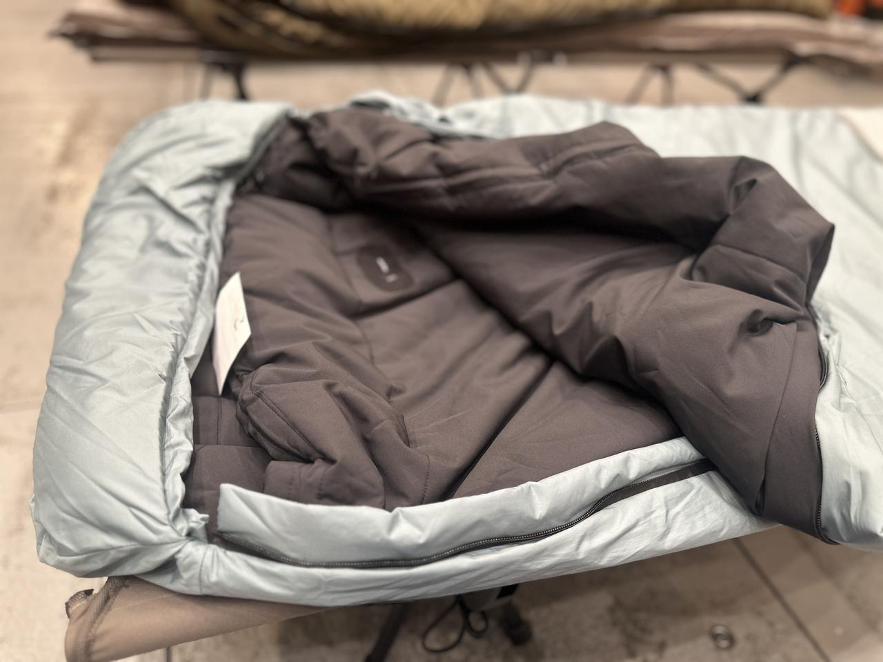 ネット予約は完売】「着る断熱材」があれば冬キャンプも安心