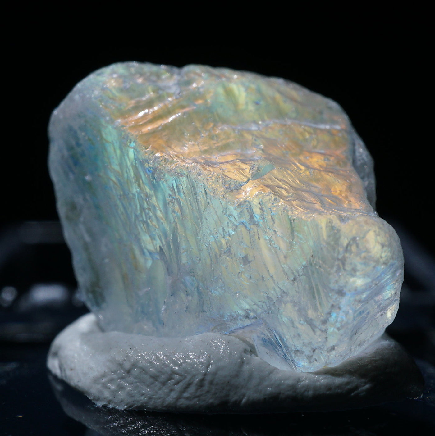 マダガスカル産 レインボームーンストーン|ハッピーギフト – 天然石