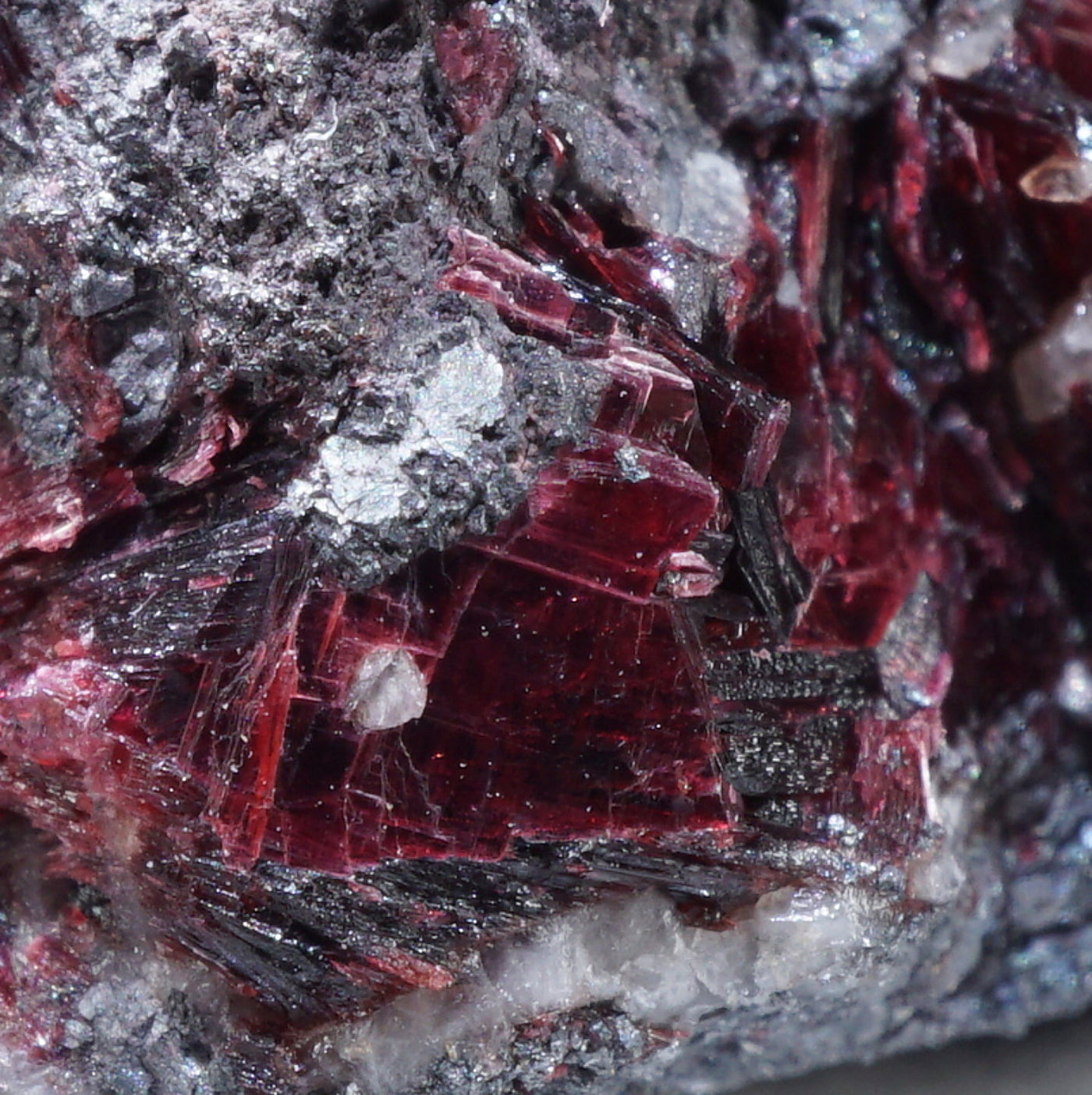 モロッコ産 エリスライト(コバルト華) – 天然石ハッピーギフト