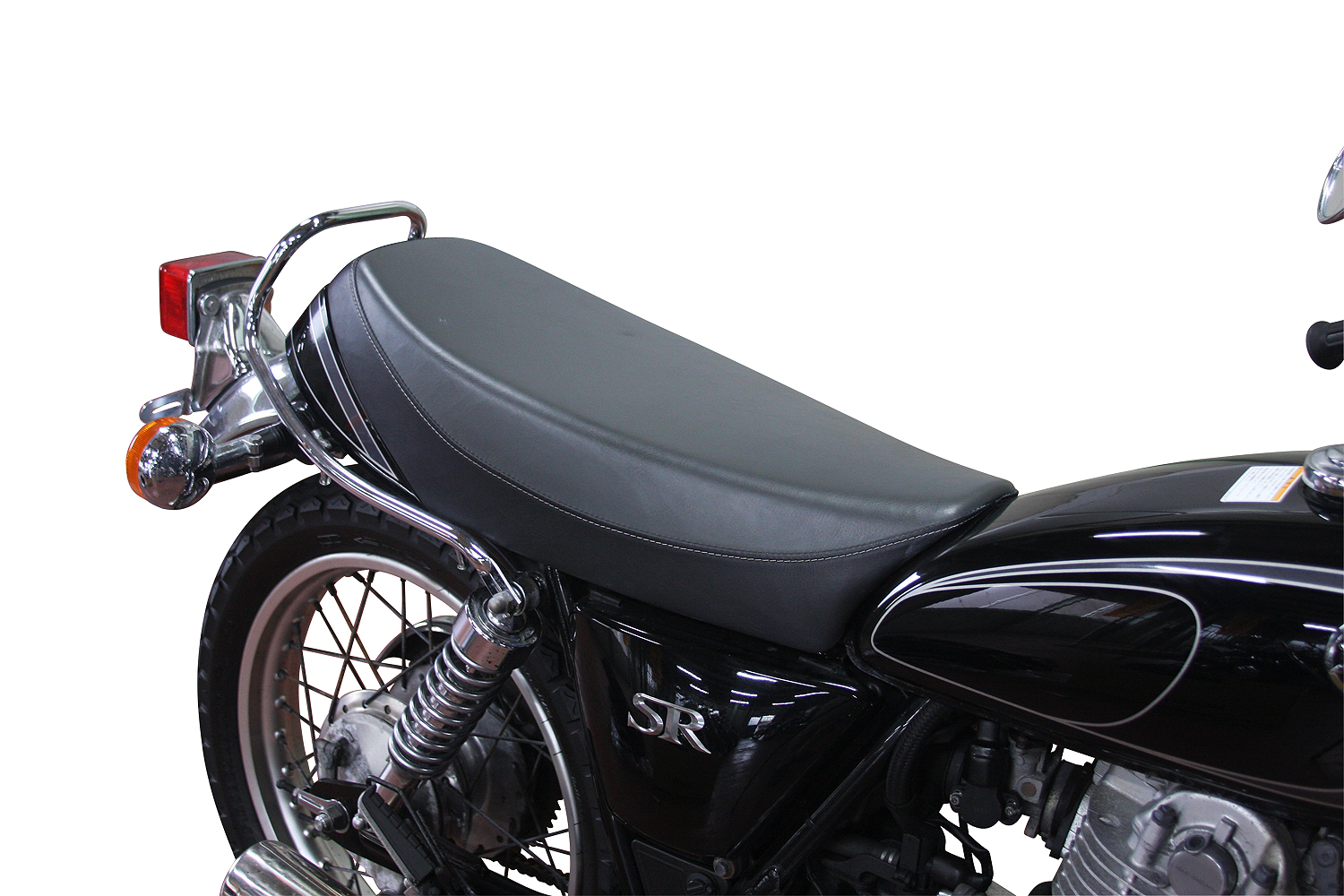 SR400/500 カスタムシートカバー ブラック/タックロール | オートバイ