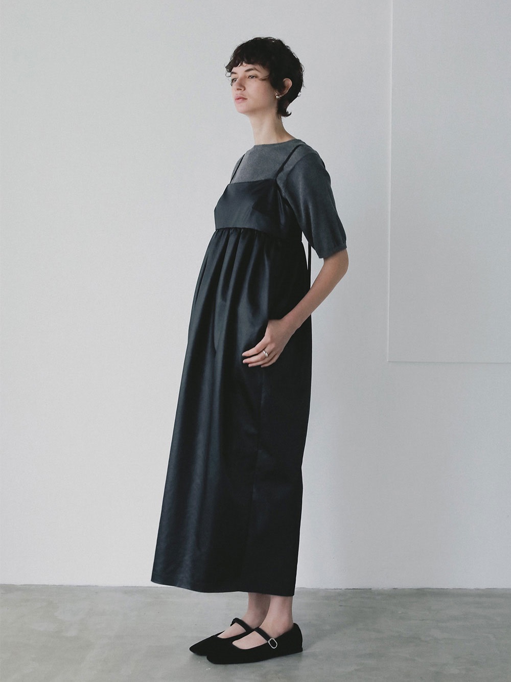 コクーンワンピース | Onepiece | HER. Online Store