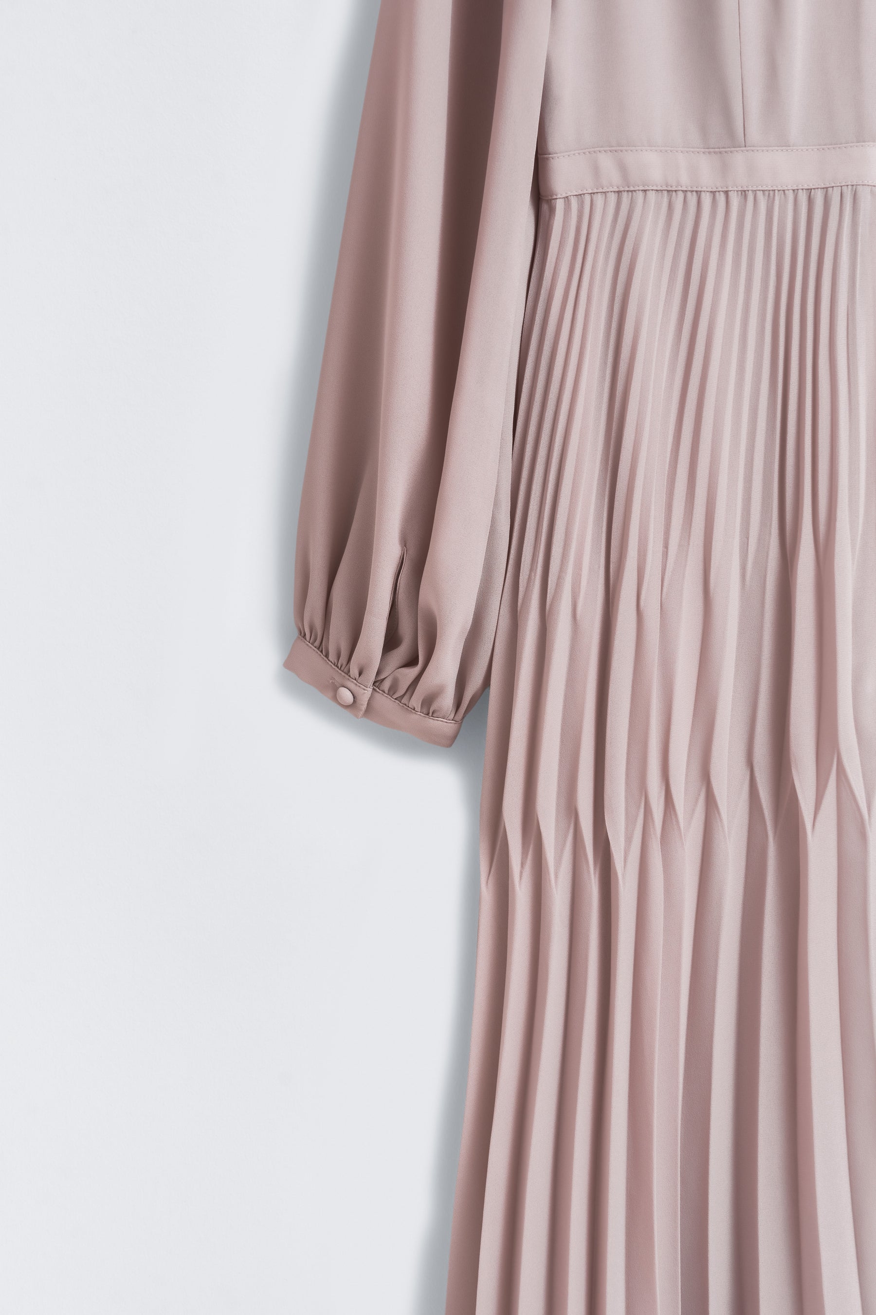 Vol.1 Pleated Chiffon Lace Dress