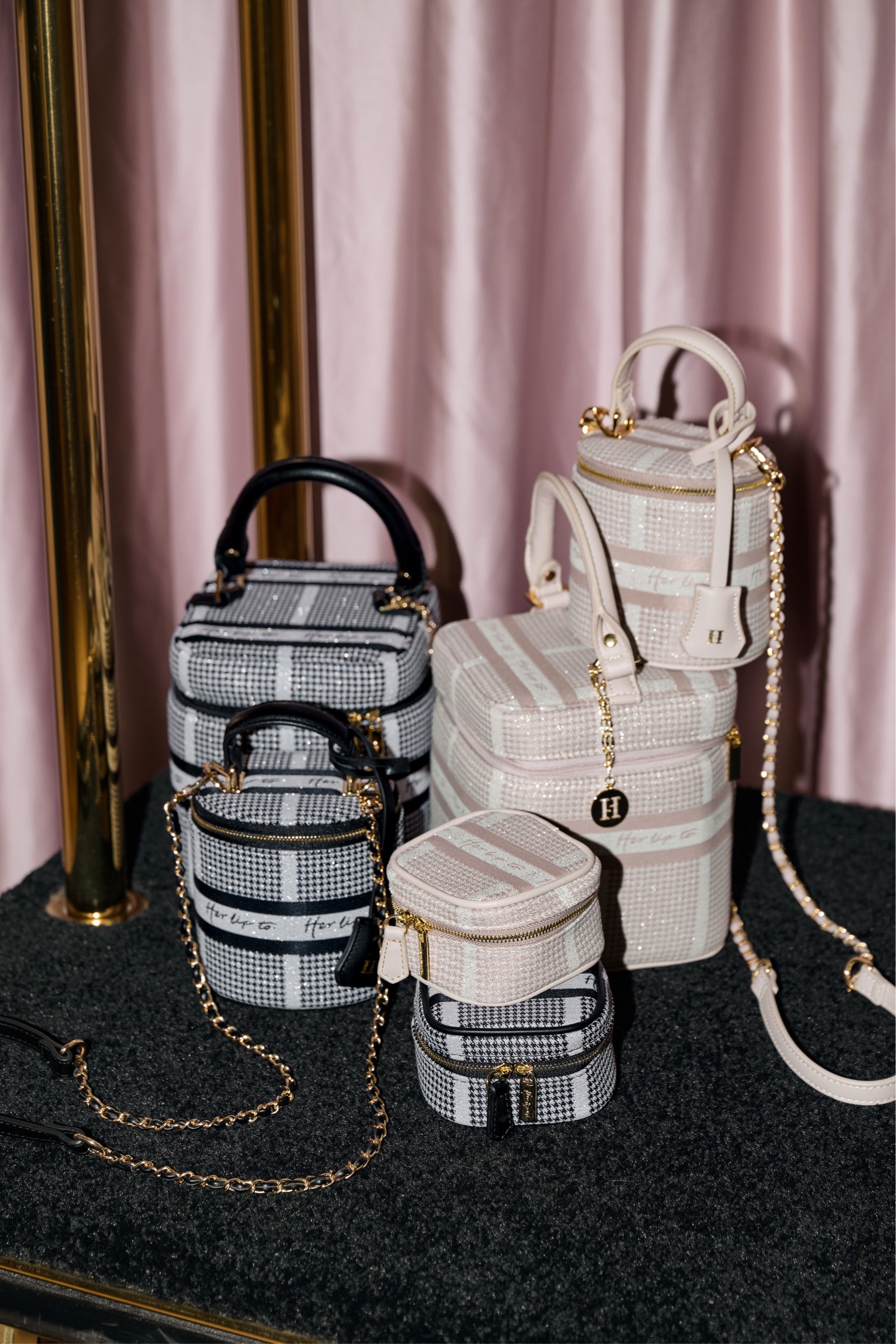 HLT Jacquard Jewelry Case