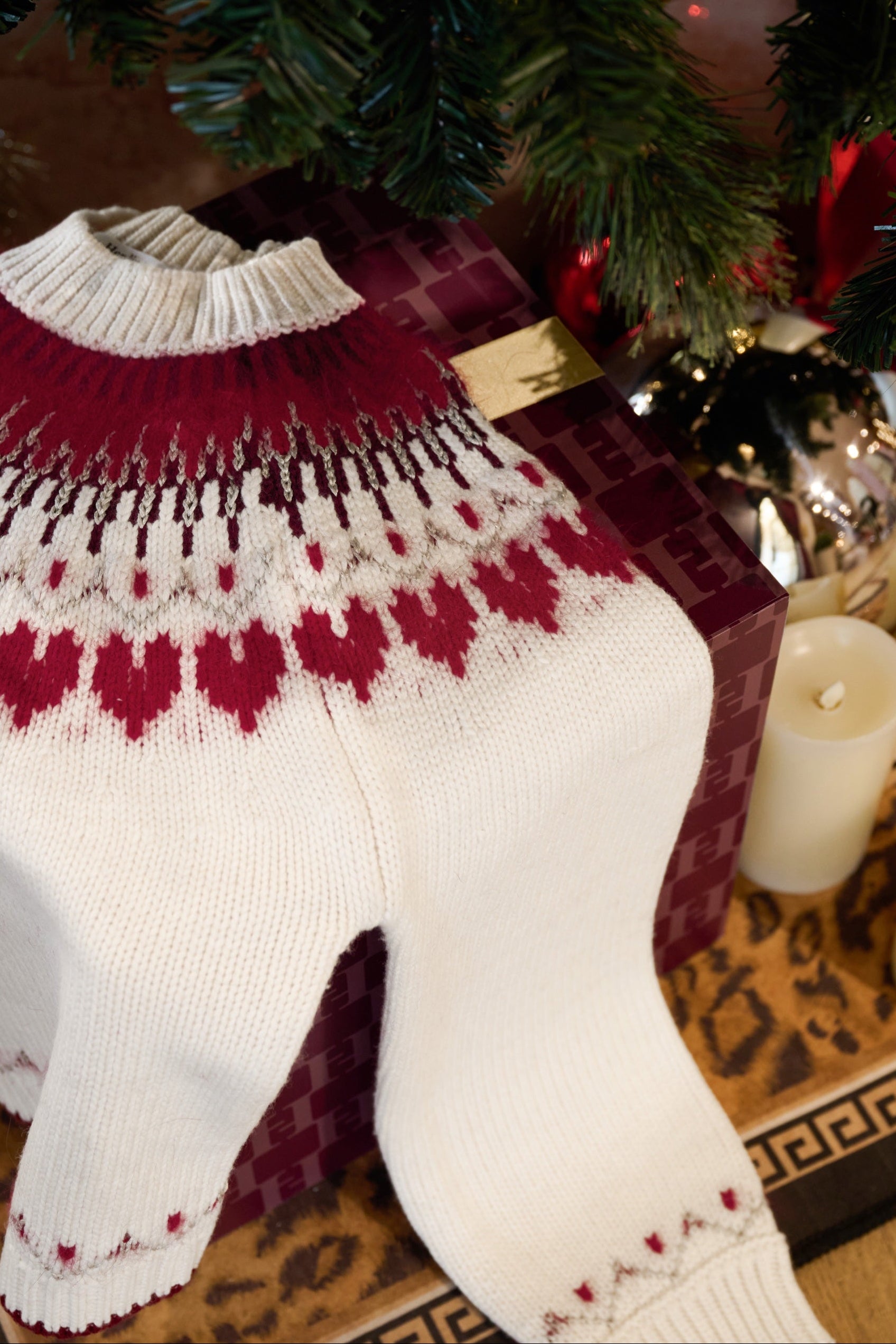 red】Heart Fair Isle Knit Pullover