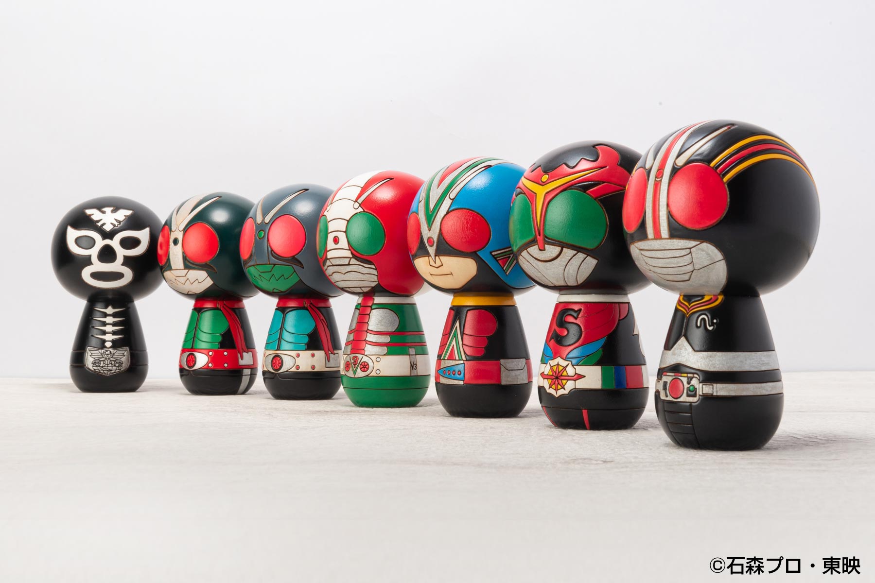 群馬県の伝統工芸「創作こけし」による「仮面ライダー