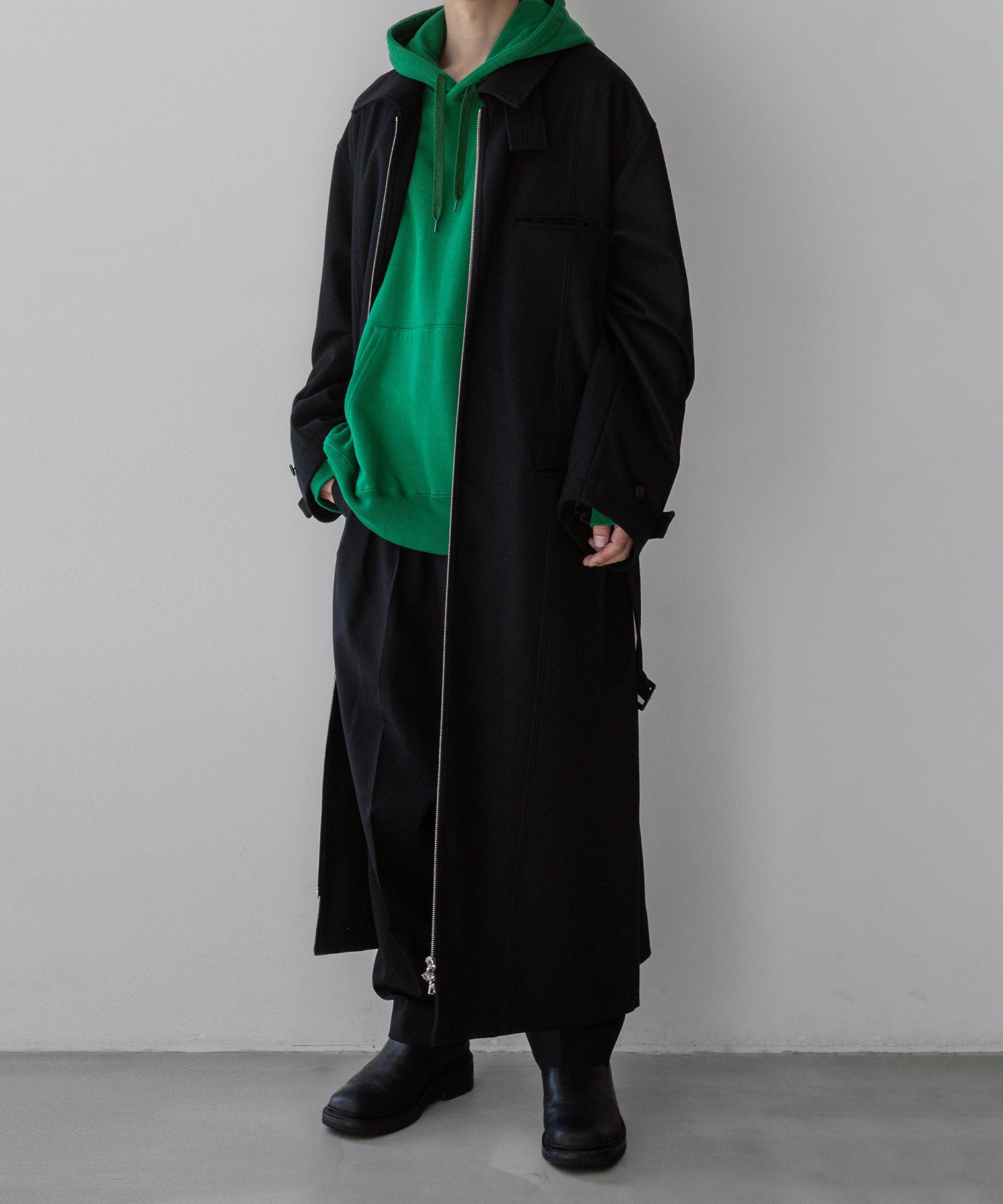 stein / シュタイン】OVERSIZED MAXI-LENGTH ZIP COAT - BLACK | 公式