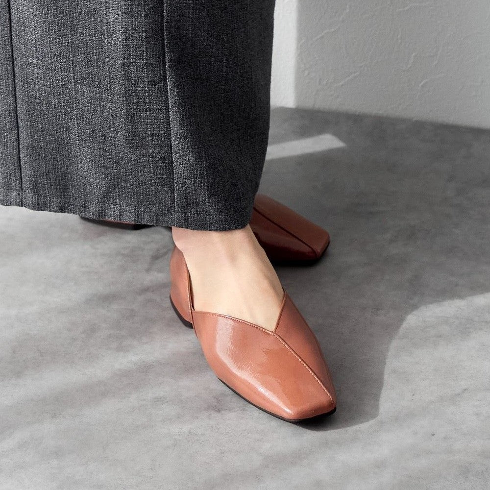 SALE】スクエアトゥアシンメトリーソフトパンプス/641113