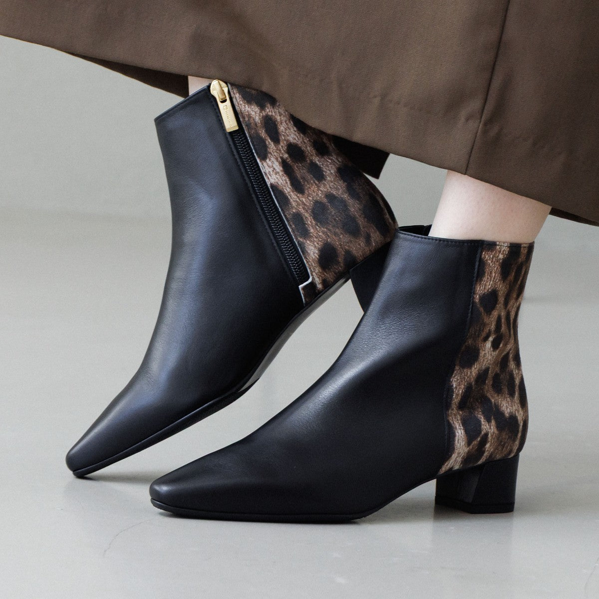 SALE】ポインテッドトゥショートブーツ/651402