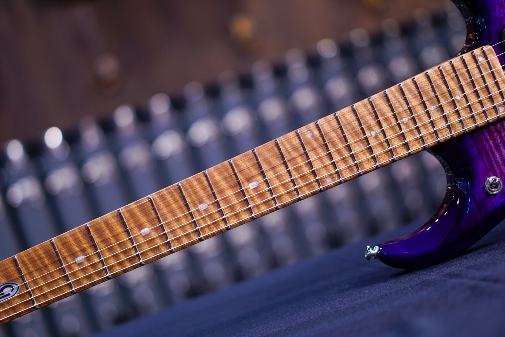 Ernie Ball Music Man JP 15 7 string flame Nebula K02779