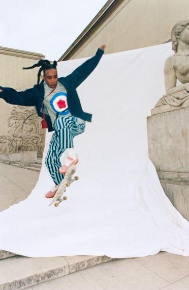 KENZO by Nigo、1990年代のスケーターに着想した初のスニーカー