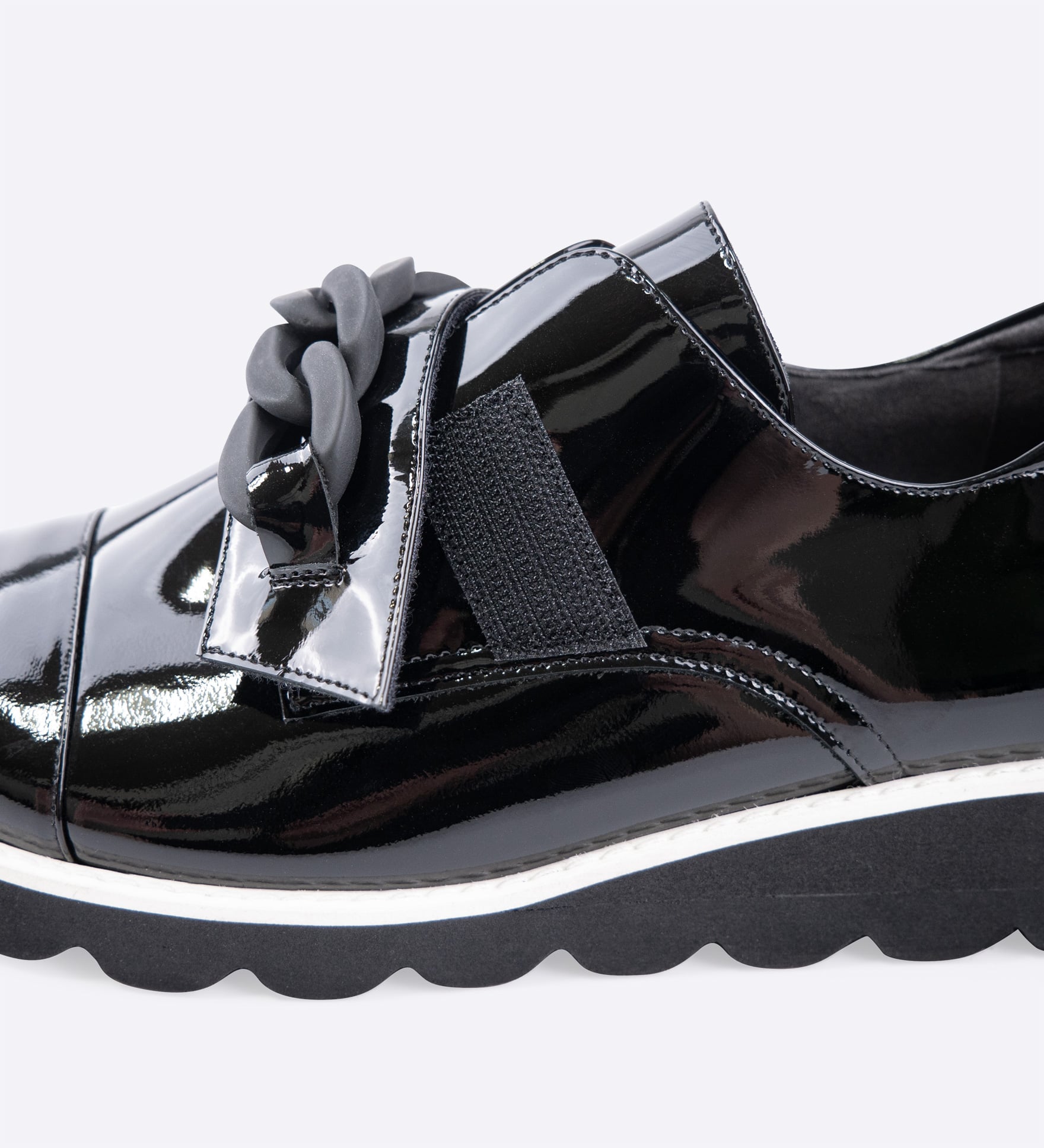 ヒルズアヴェニュー オンラインストア ルーカス(22 ブラックエナメル