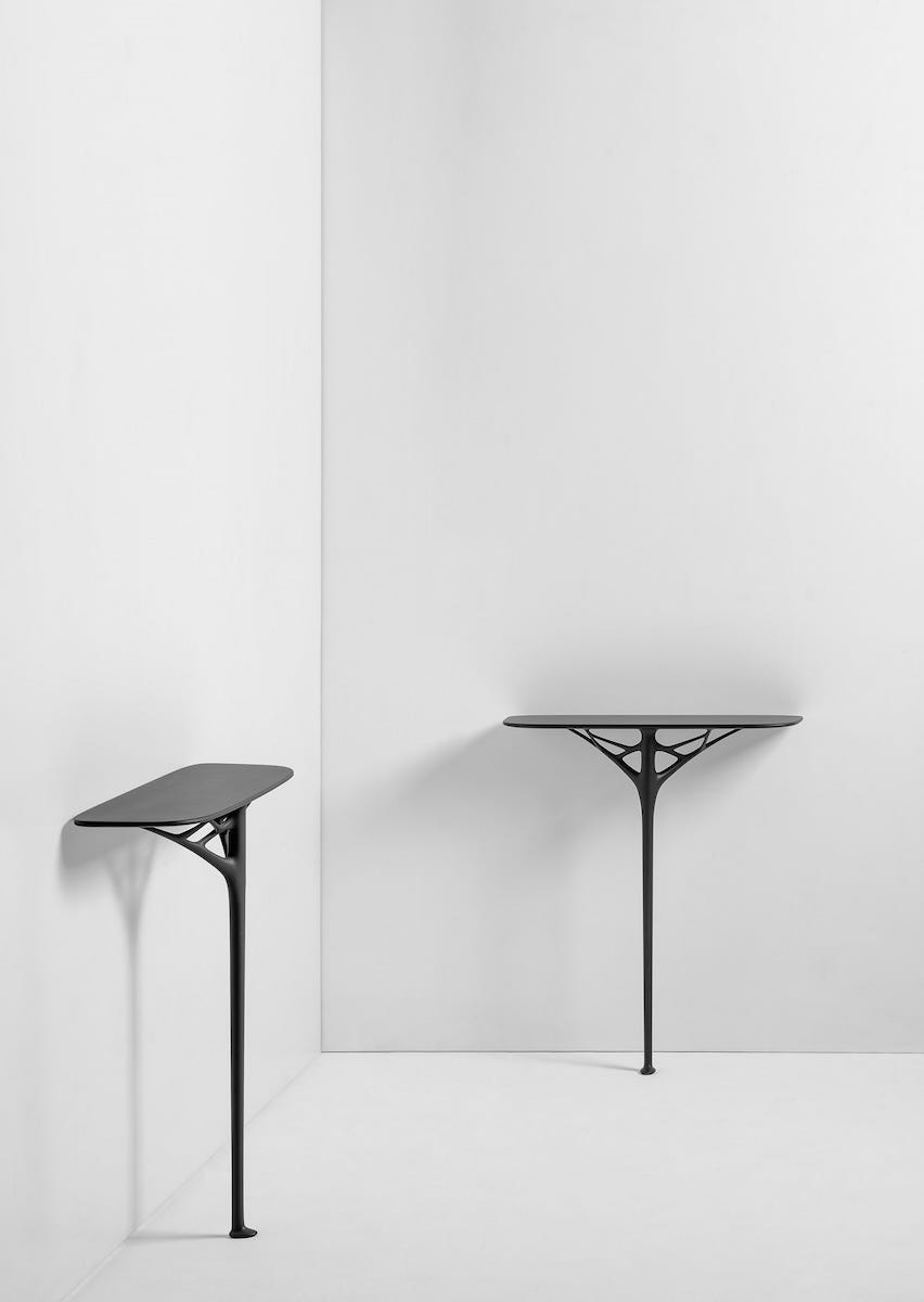 フィリップ・スタルクによる「カルテル」の“エーアイ”ファミリーに新作