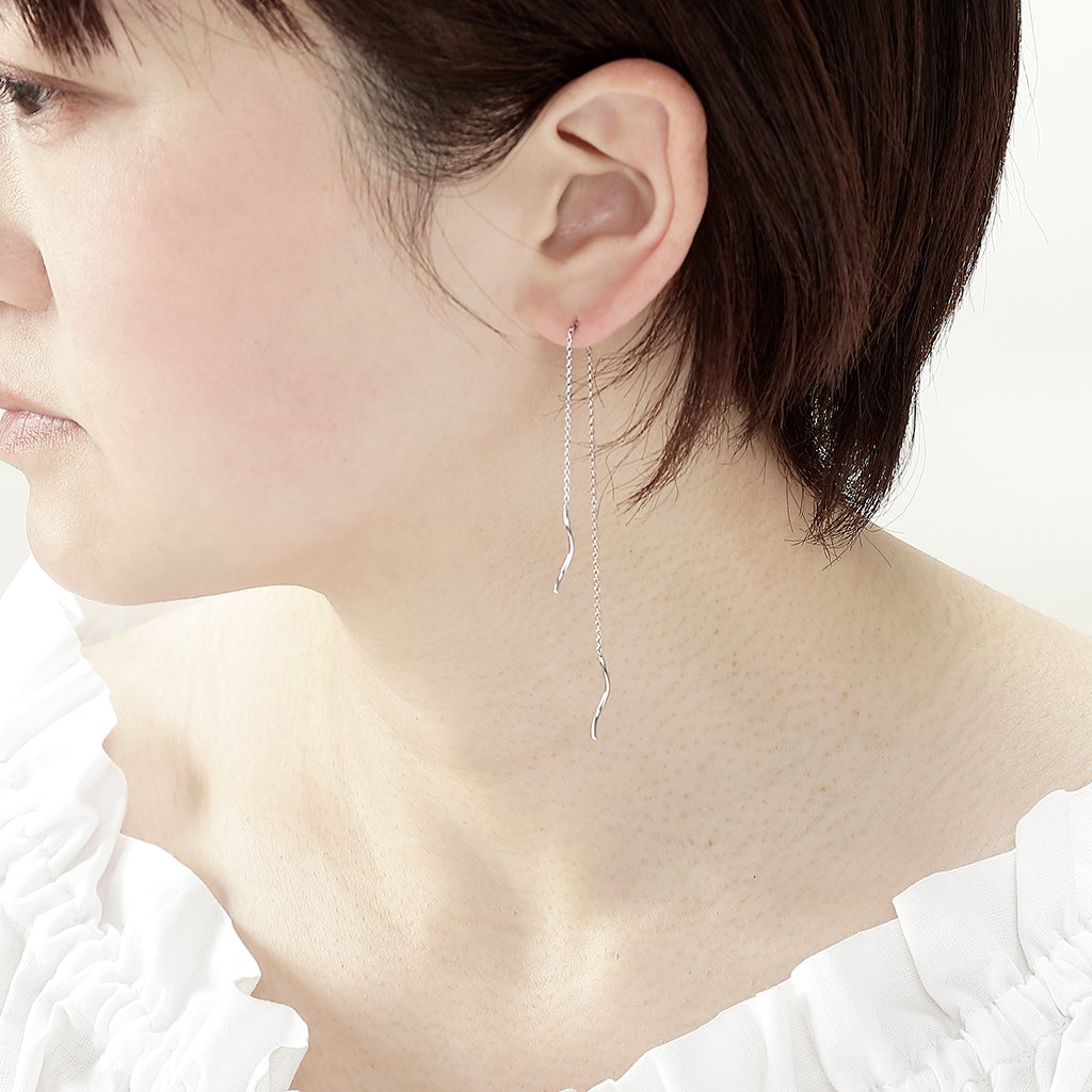 チェーンピアス プラチナ(いとをかし/ito wokashi) - hitsuki(ヒツキ