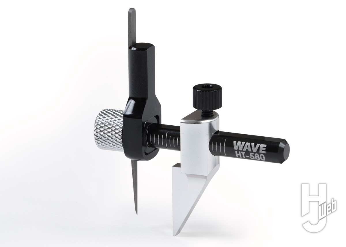 プロが【HGマイクロチゼル専用 平行スジ彫りグリップ】の使い方教え