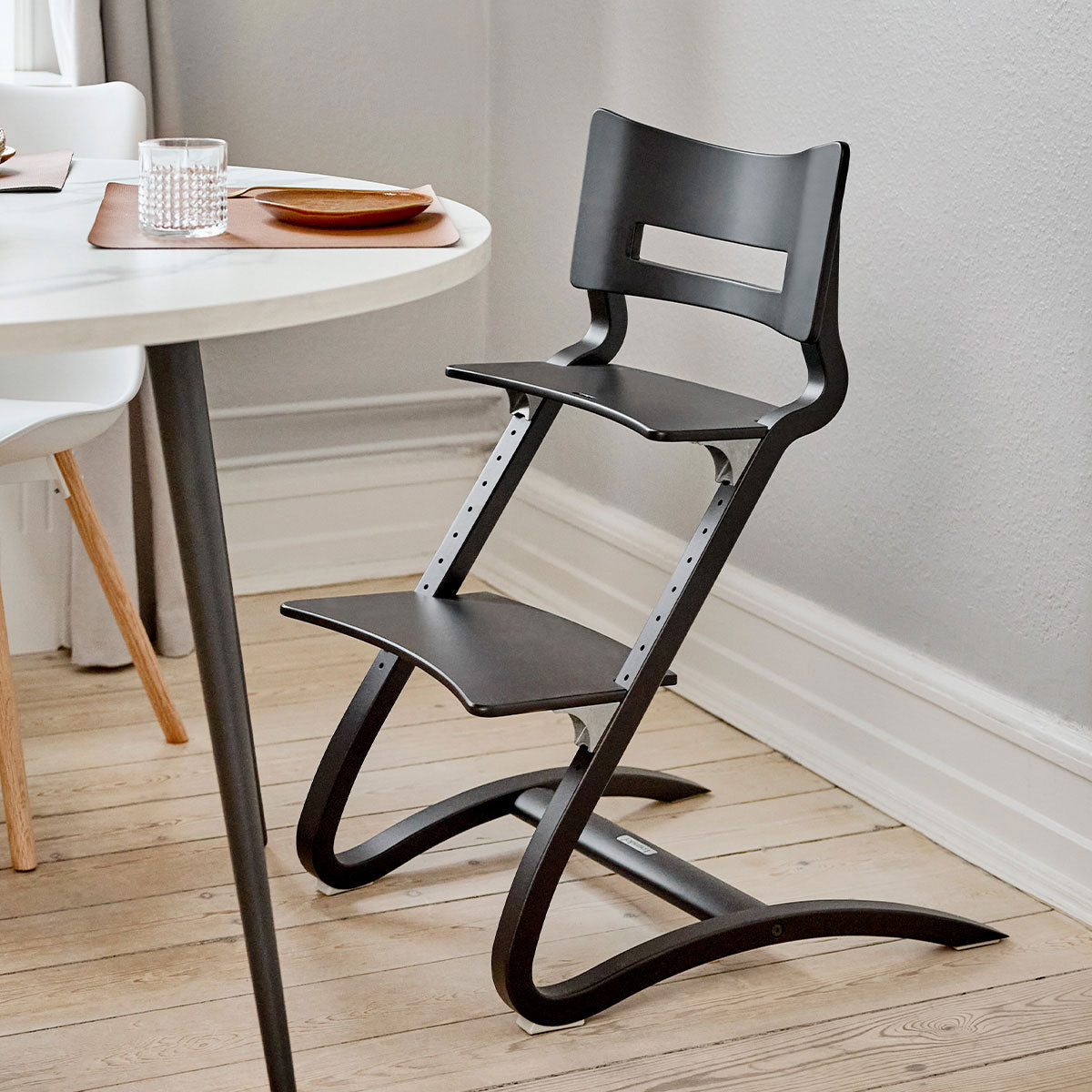 アウトレット】Leander リエンダー ハイチェア ( ブラック )｜北欧雑貨