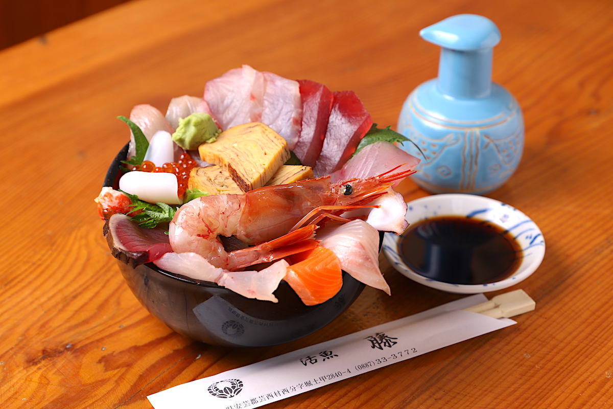 安芸市で愛されるレストラン「藤」で、新鮮な魚介を味わう！ ‹ グルメ