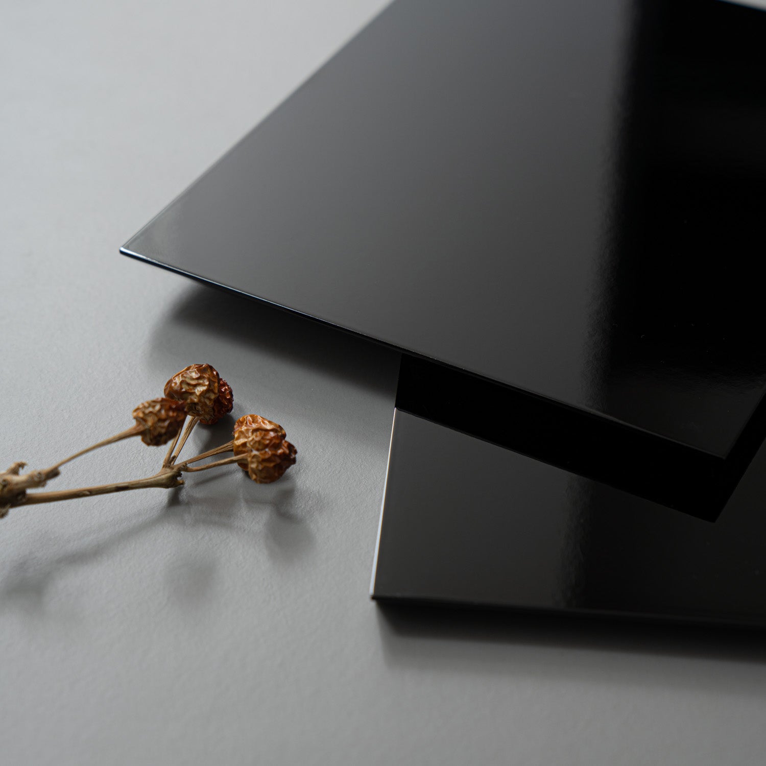 25cm飾台 黒艶 雛人形 お雛様 屏風 飾り台 おしゃれ シンプル 木製 モダン