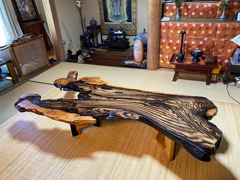 納品のご報告 黒柿孔雀杢一枚板 | 一枚板テーブル 家具工房鳳山堂