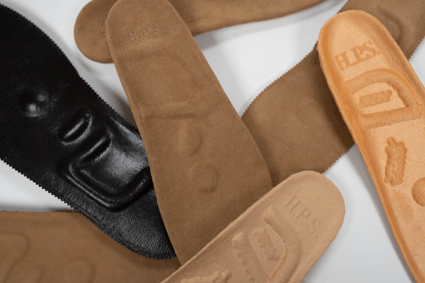 歩きやすくて疲れないスニーカーならH.P.S｜外反母趾・幅広・甲高でも