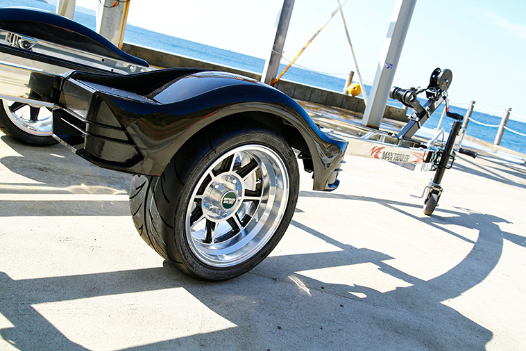 限定ホイールの特別仕様モデル｜2021 MAX TRAILER ADEL HR Edition