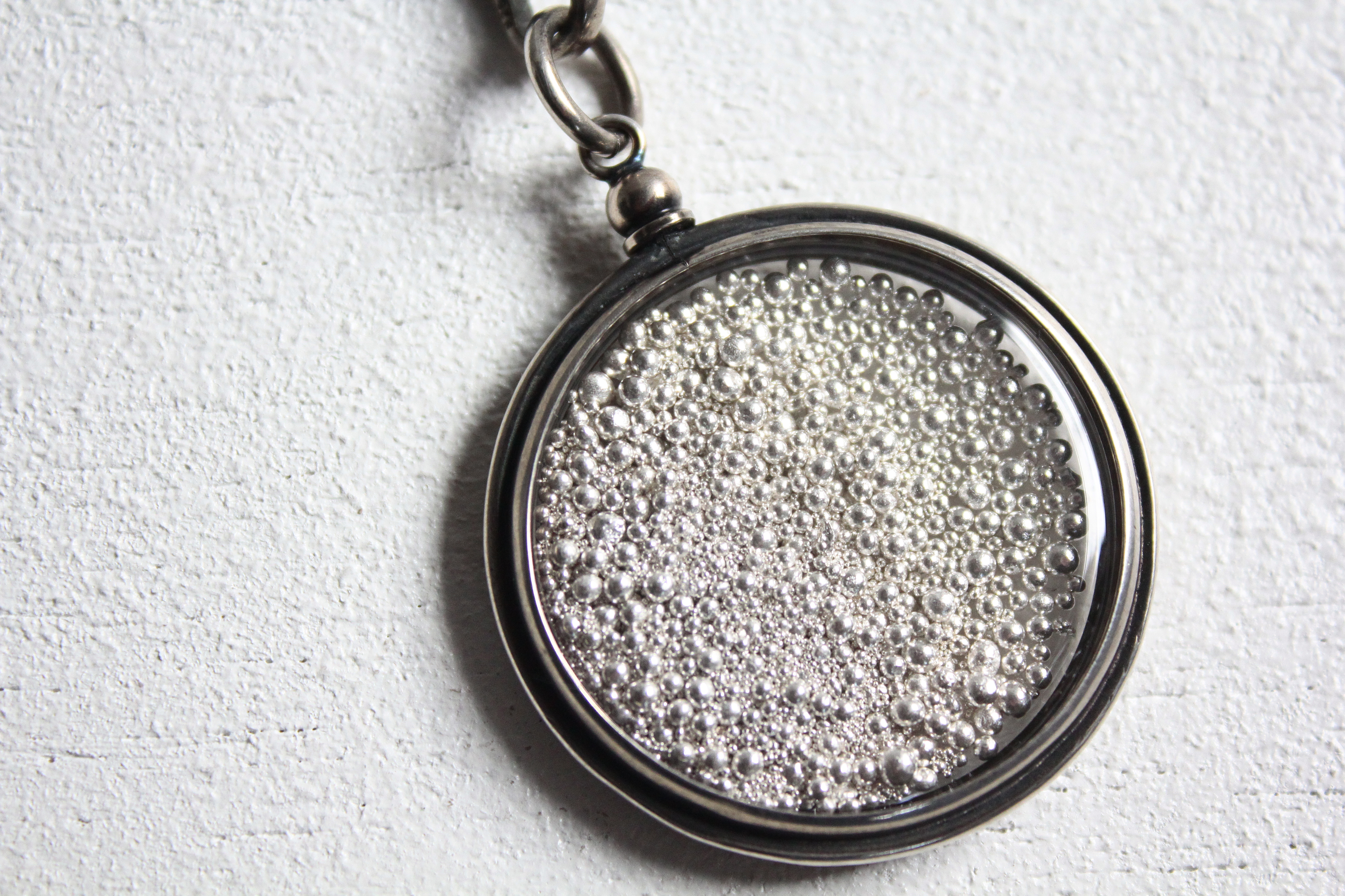 ANN DEMEULEMEESTER Medallion Charm Necklace | HUES 福岡セレクト