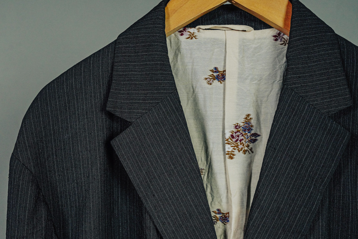 calmlenceのサックコート 2024春夏モデル | HUES 福岡セレクトショップ