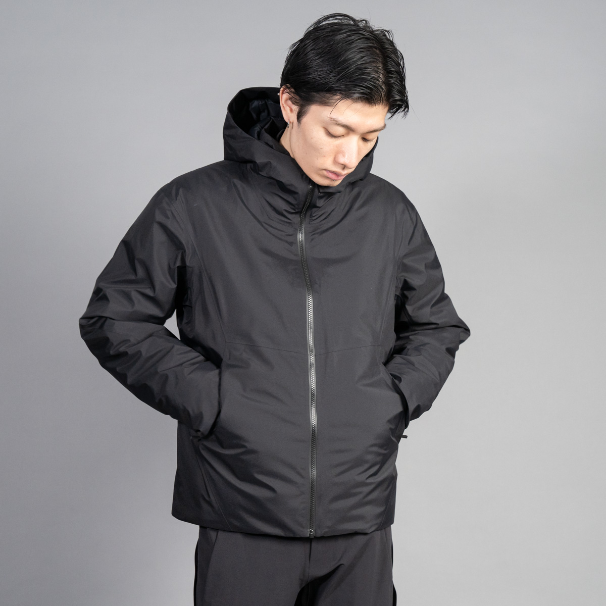 アークテリクスヴェイランスの Diode Insulated Jacket | HUES 福岡