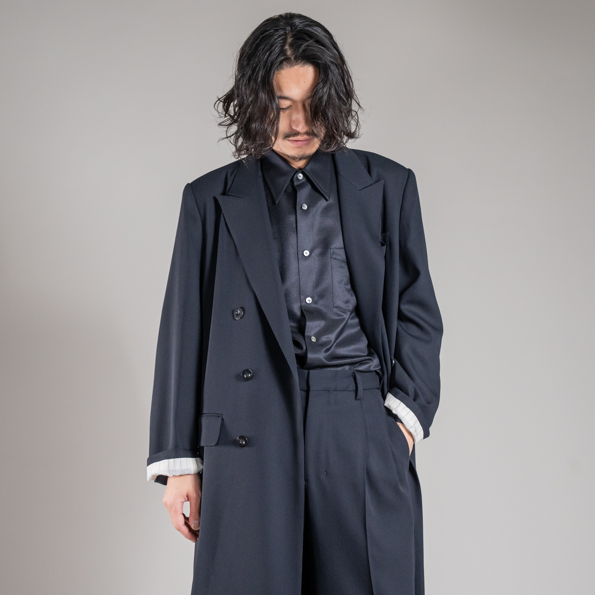 イレニサのダブルブレステッドチェスターコート | HUES 福岡セレクト