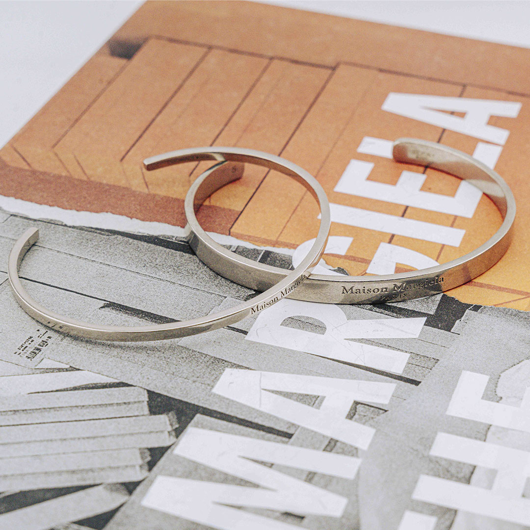 メゾンマルジェラのバングル4型 | HUES 福岡セレクトショップ