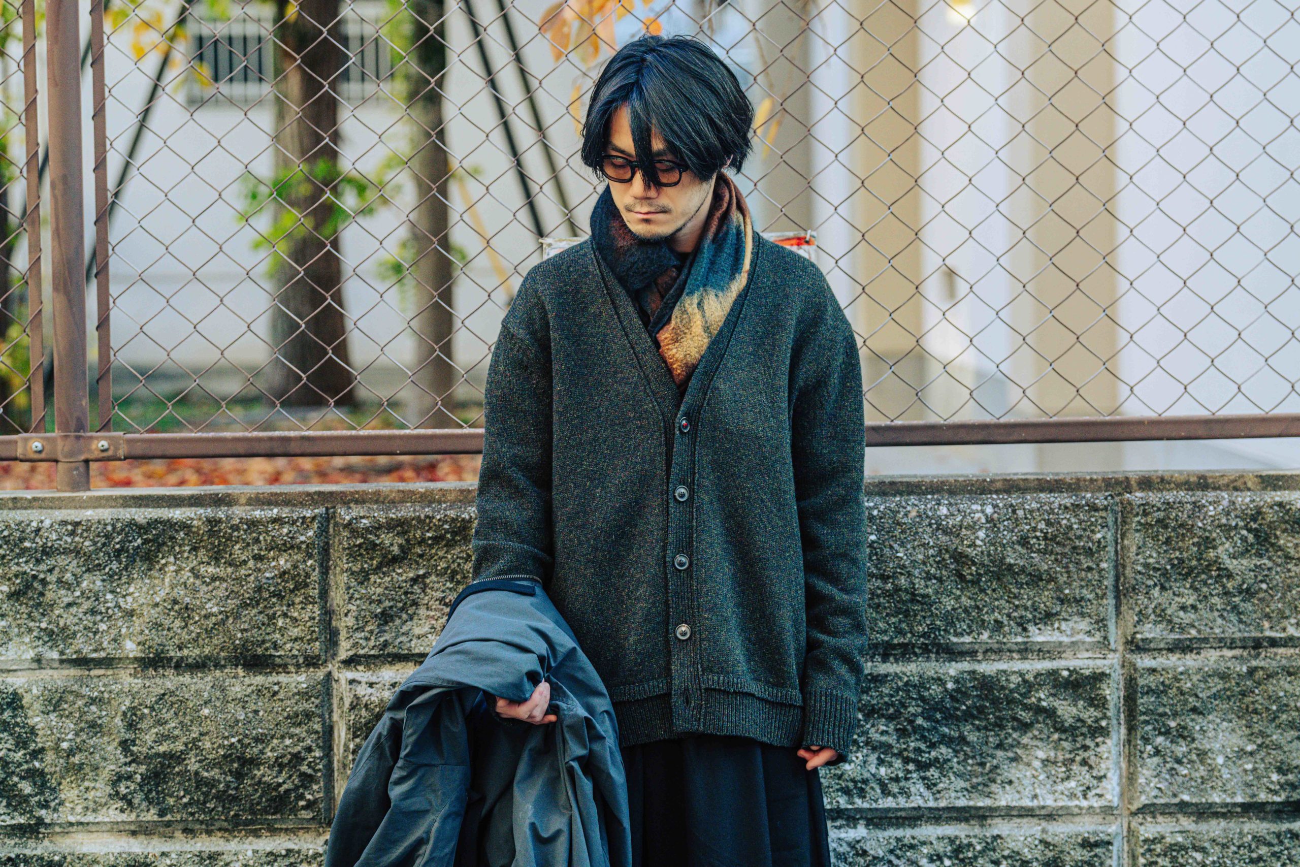 メゾンマルジェラのエルボーパッチカーディガン | HUES 福岡セレクト