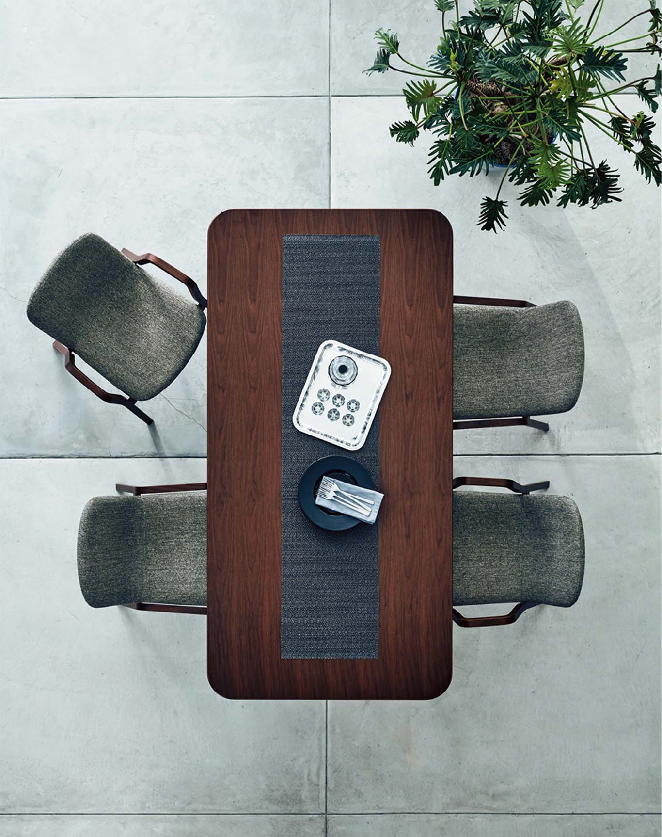 CUFUL｜DINING TABLE｜PRODUCTS｜国産家具メーカー HUKLA｜日本フクラ