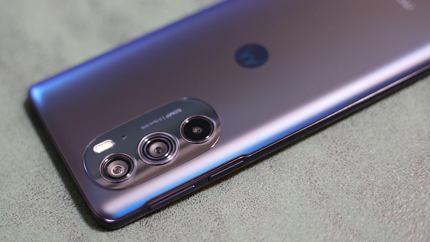 Motorola edge 30 proは1億カメラにメモリ12GBで8万円台！狂喜の安さで