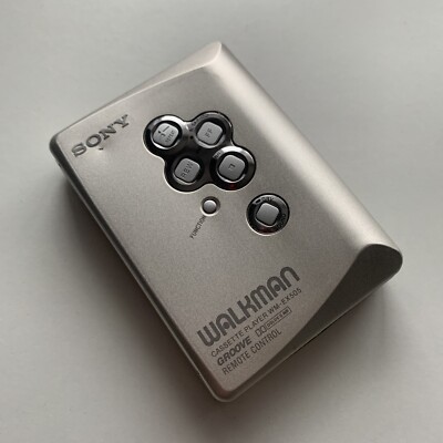 SONY WM-EX505 Walkman Portable Cassette Player - Silver. FULL