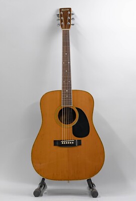 Morris W-23 Dreadnought Acoustic Guitar MIJ with Gigbag - Natural