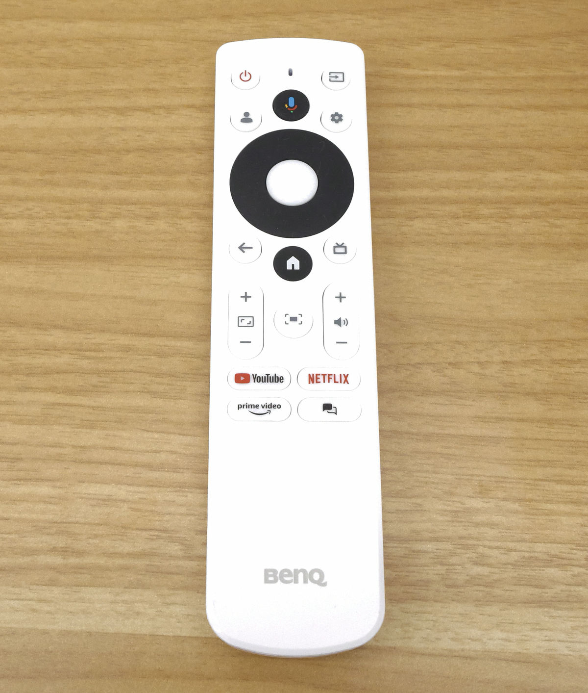 設置場所も角度も自由自在でどこでも映画気分が味わえるBenQのモバイル