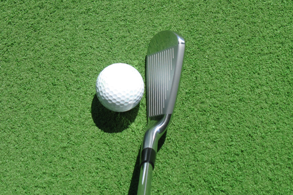 弾くけど心地よく飛ばせる」プロギア iD nabla Xアイアン｜新製品