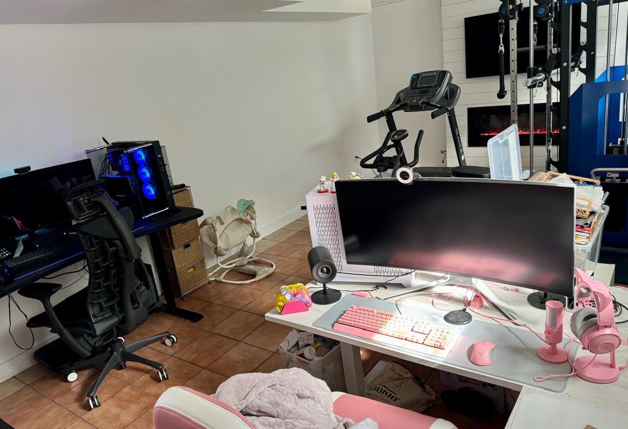 Show us your gaming setup: 2025 Edition | NeoGAF