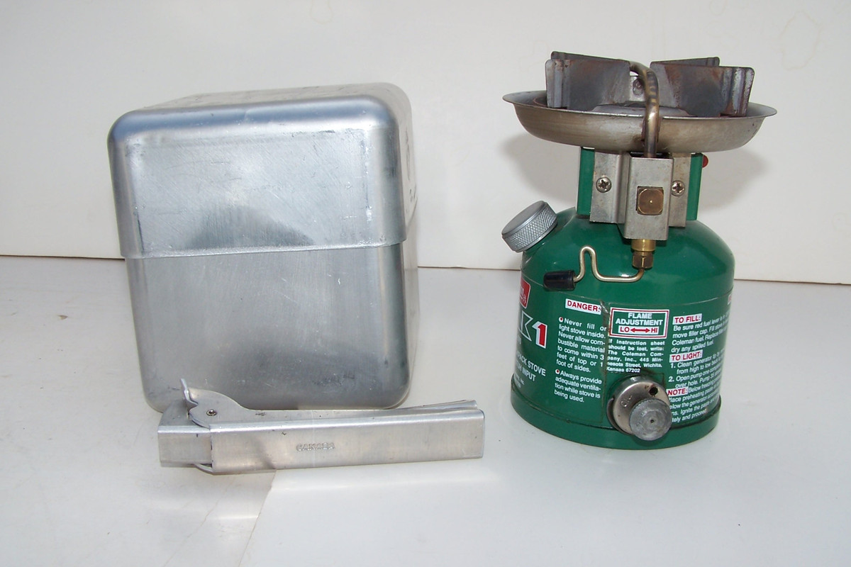 Coleman 576 Peak1 w/ case 1-77 - The Coleman Collectors Forum