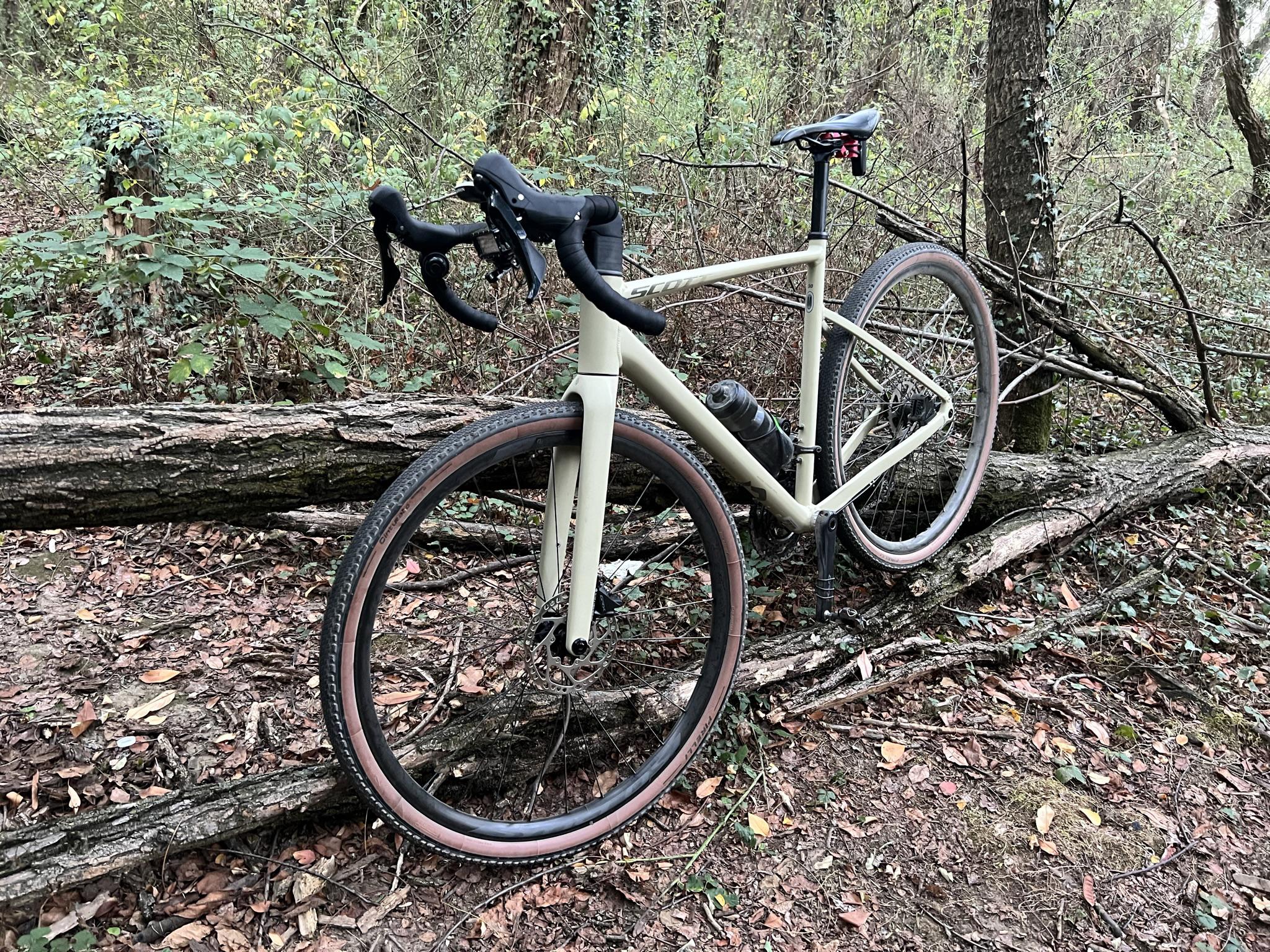 大したことない - 森の中の Scott Speedster Gravel 30 : r/gravelcycling