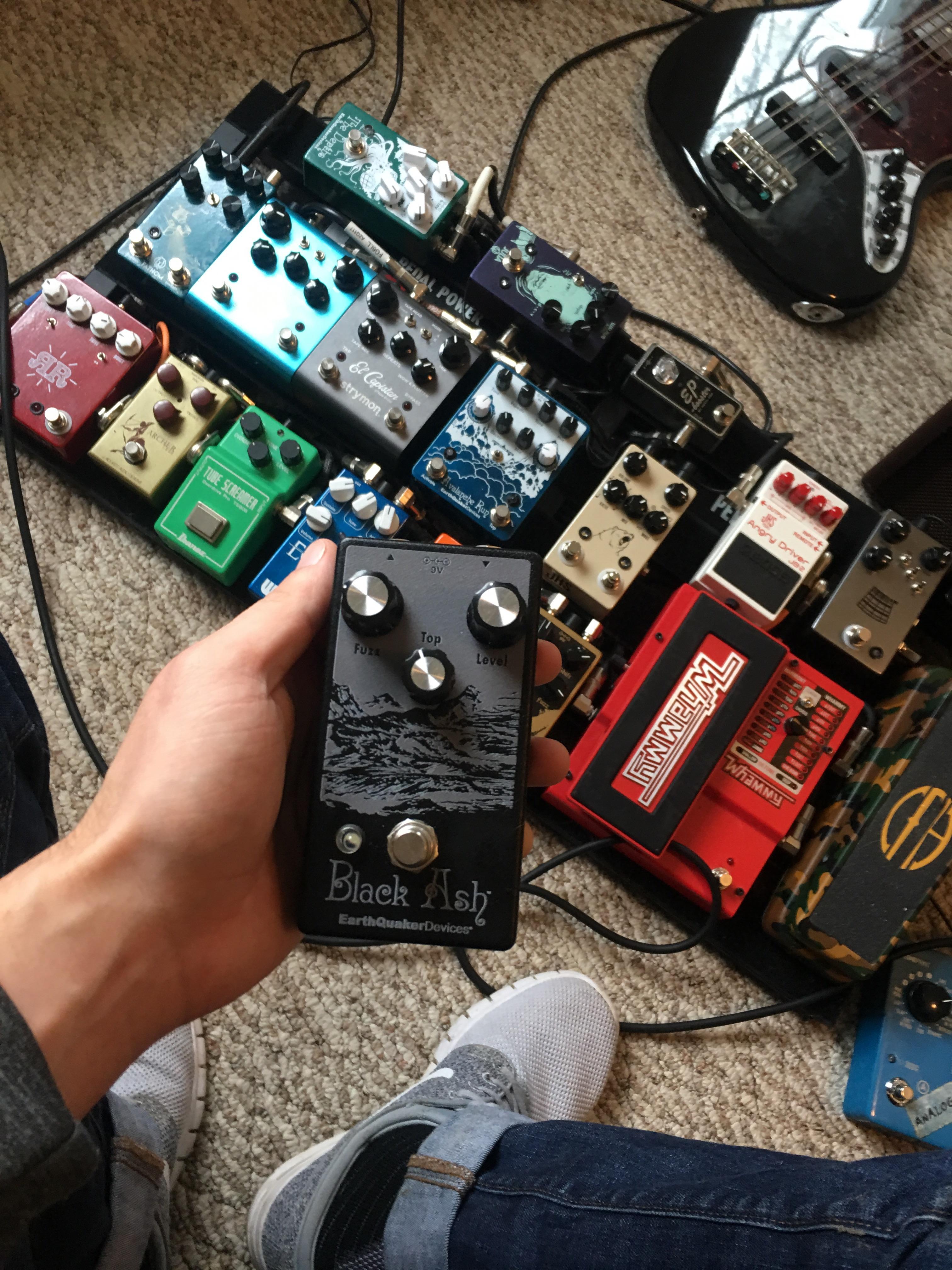 NPD) EarthQuaker Devices Black Ash - Review in Comments : r