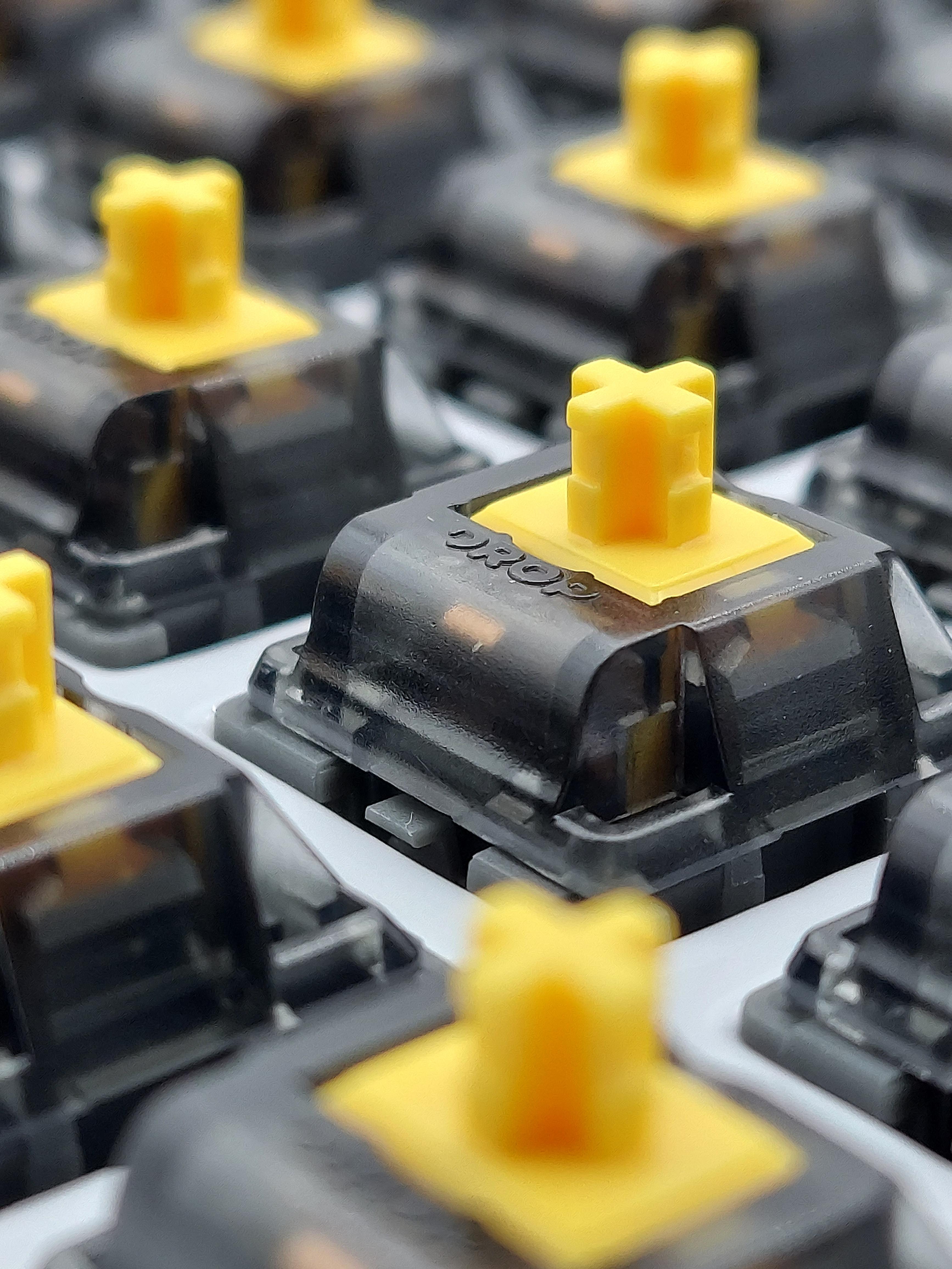 Drop Holy Panda X Switch Review : r/MechanicalKeyboards